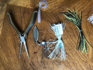 Best bass lure for beginners material